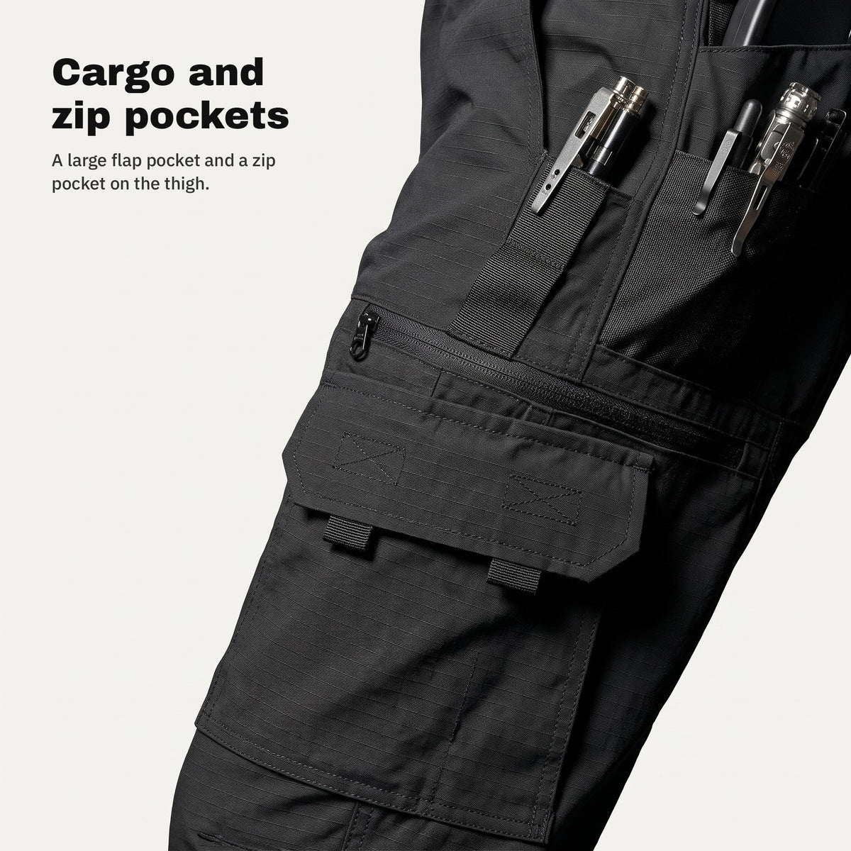 Cargo flap pocket and zip pocket on the thigh