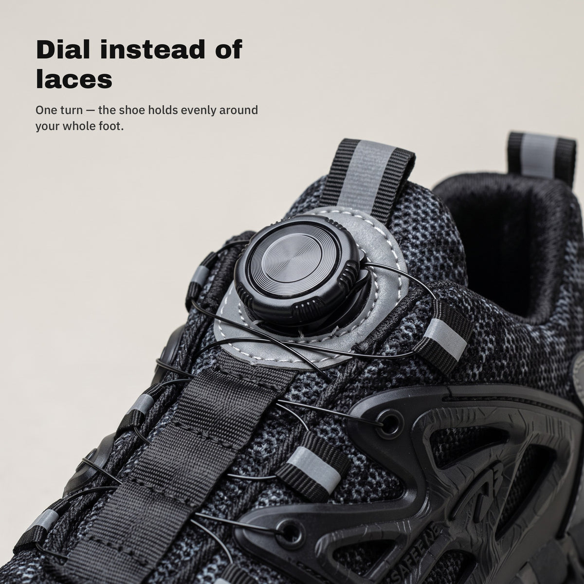Dial instead of laces — close-up of the SZYCHTA PRO ONE closure